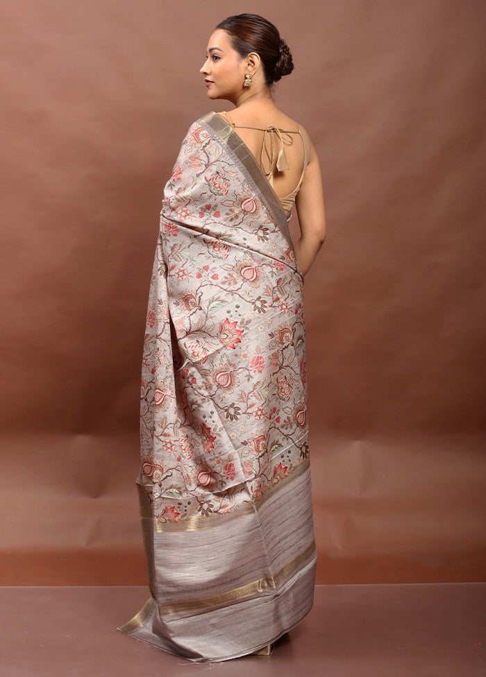 Cream Tussar Silk Saree With Blouse Piece