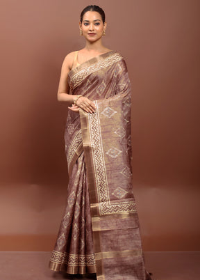 Cream Tussar Silk Saree With Blouse Piece