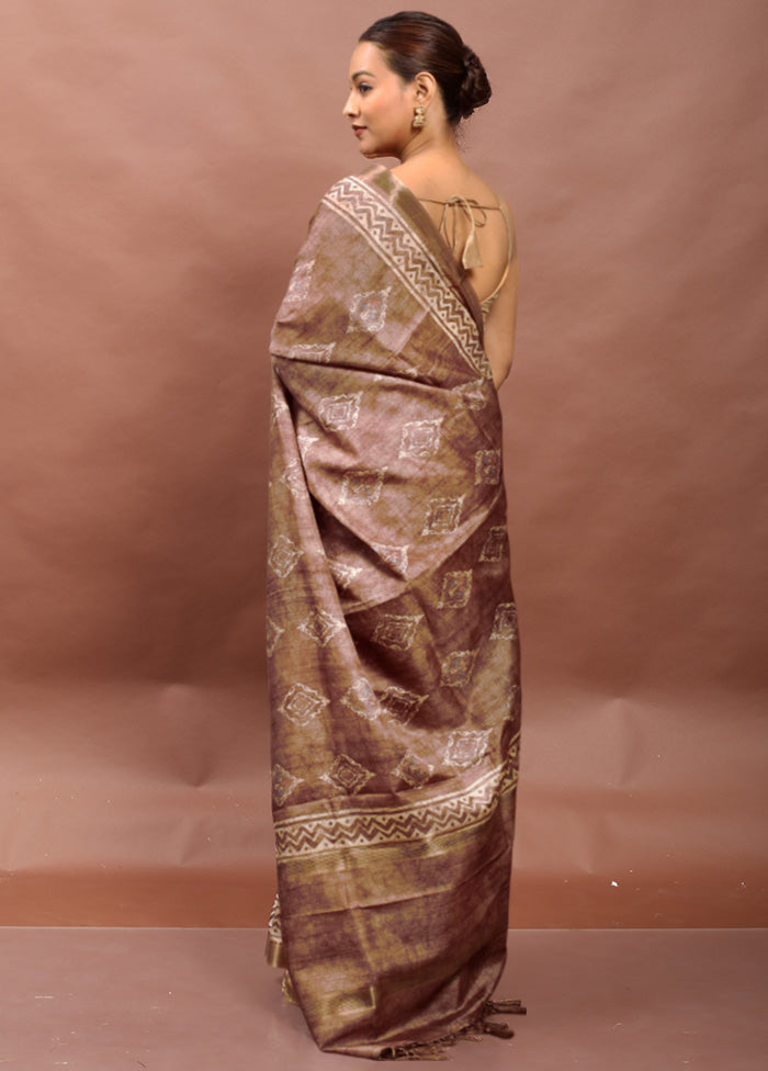 Cream Tussar Silk Saree With Blouse Piece