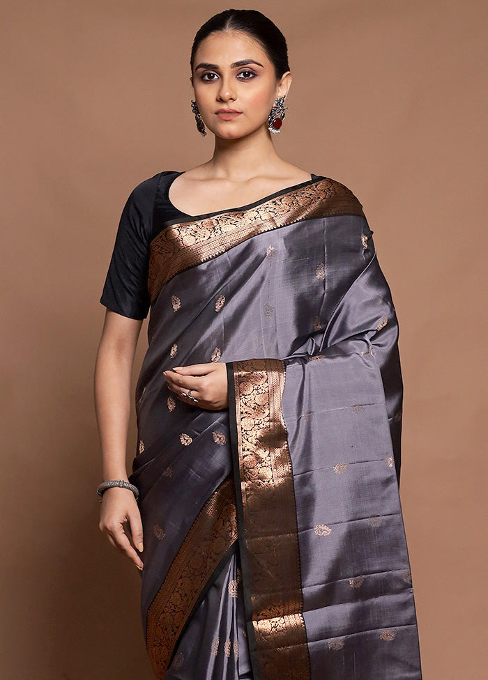 Grey Handloom Kanchipuram Pure Silk Saree With Blouse Piece