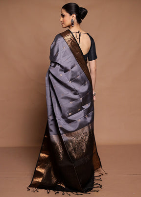 Grey Handloom Kanchipuram Pure Silk Saree With Blouse Piece