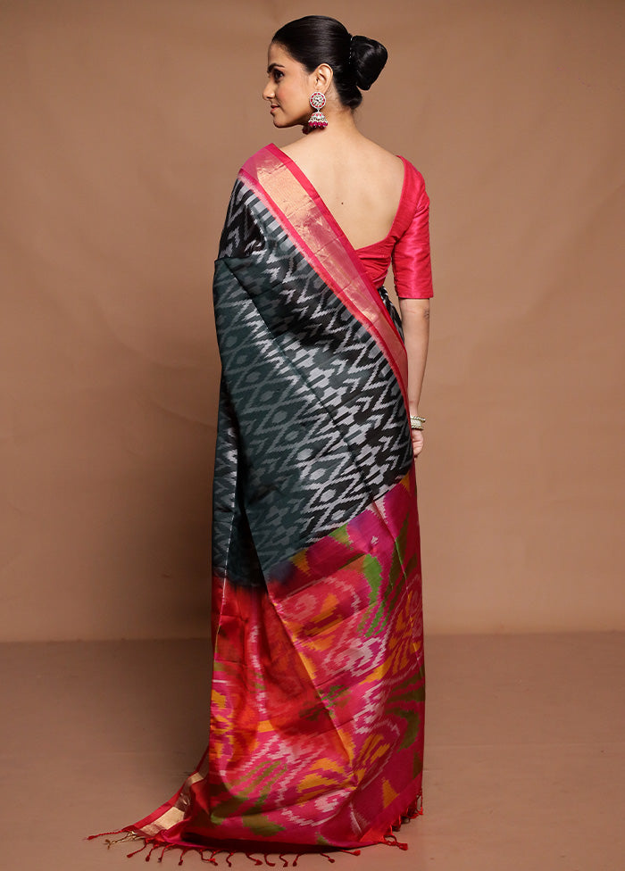 Black Handloom Kanchipuram Pure Silk Saree With Blouse Piece