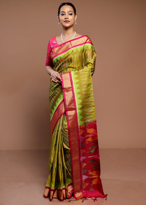 Yellow Handloom Kanchipuram Pure Silk Saree With Blouse Piece