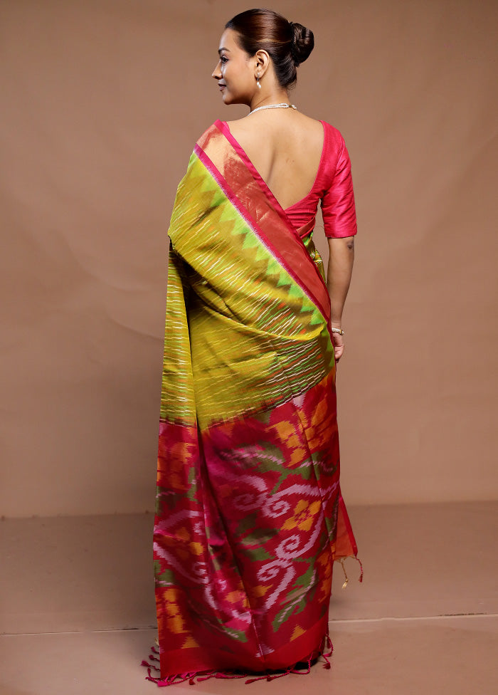 Yellow Handloom Kanchipuram Pure Silk Saree With Blouse Piece