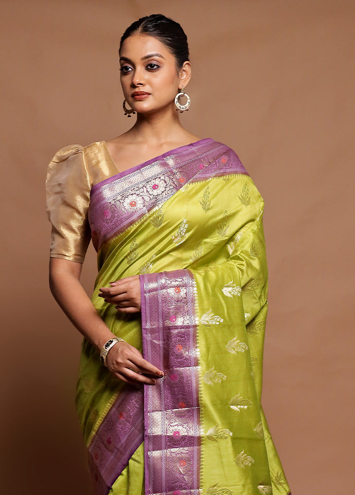 Green Dupion Silk Saree With Blouse Piece