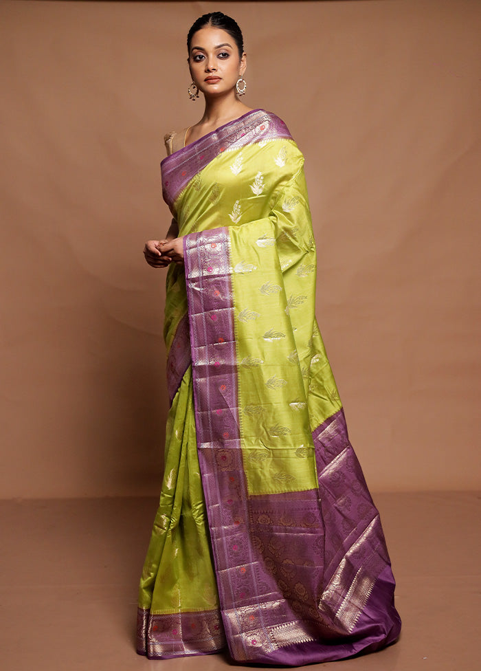 Green Dupion Silk Saree With Blouse Piece