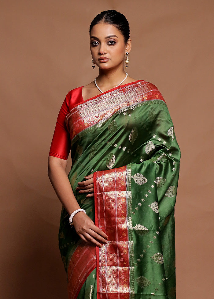 Green Dupion Silk Saree With Blouse Piece