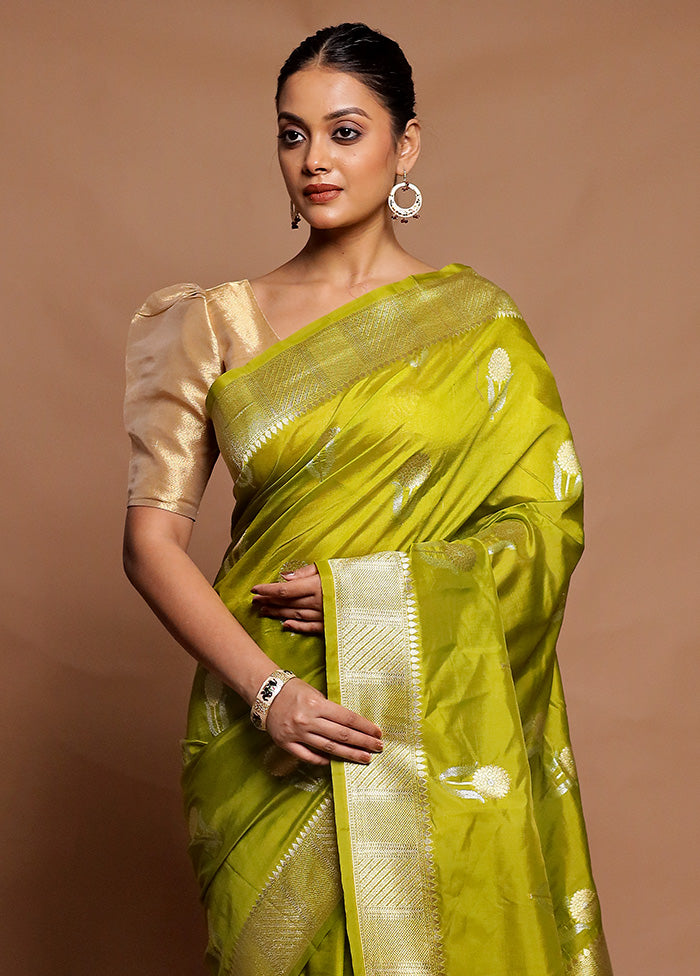 Green Dupion Silk Saree With Blouse Piece