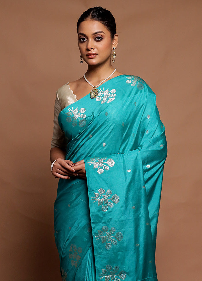 Green Dupion Silk Saree With Blouse Piece