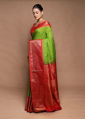 Green Gadwal Silk Saree Without Blouse Piece