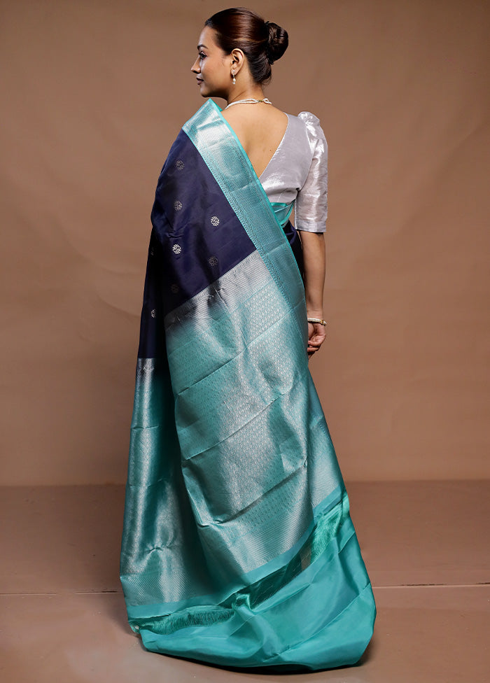 Blue Handloom Kanjivaram Pure Silk Saree With Blouse Piece