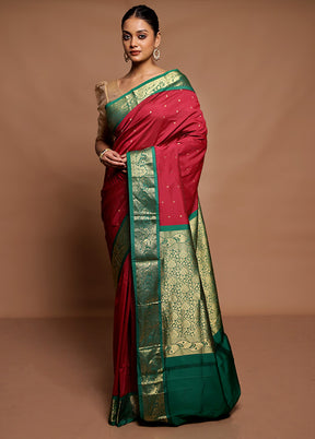 Magenta Kanjivaram Silk Saree With Blouse Piece