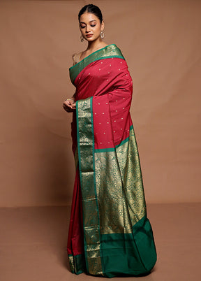 Magenta Kanjivaram Silk Saree With Blouse Piece