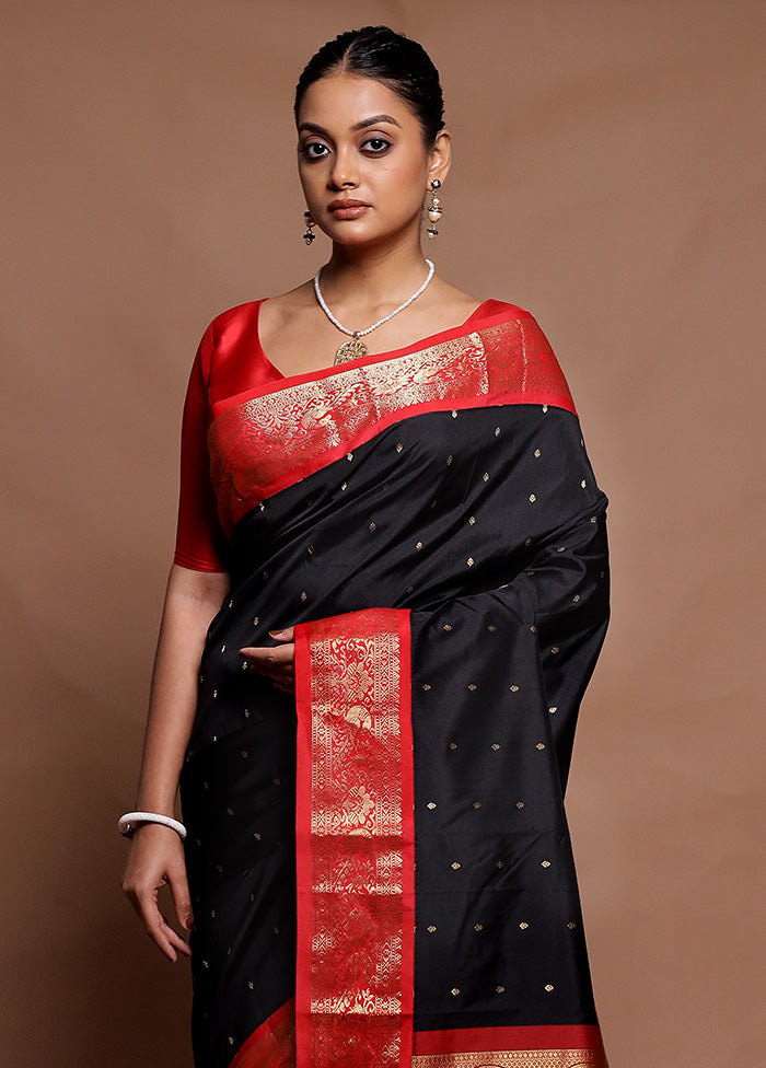 Black Kanjivaram Silk Saree With Blouse Piece