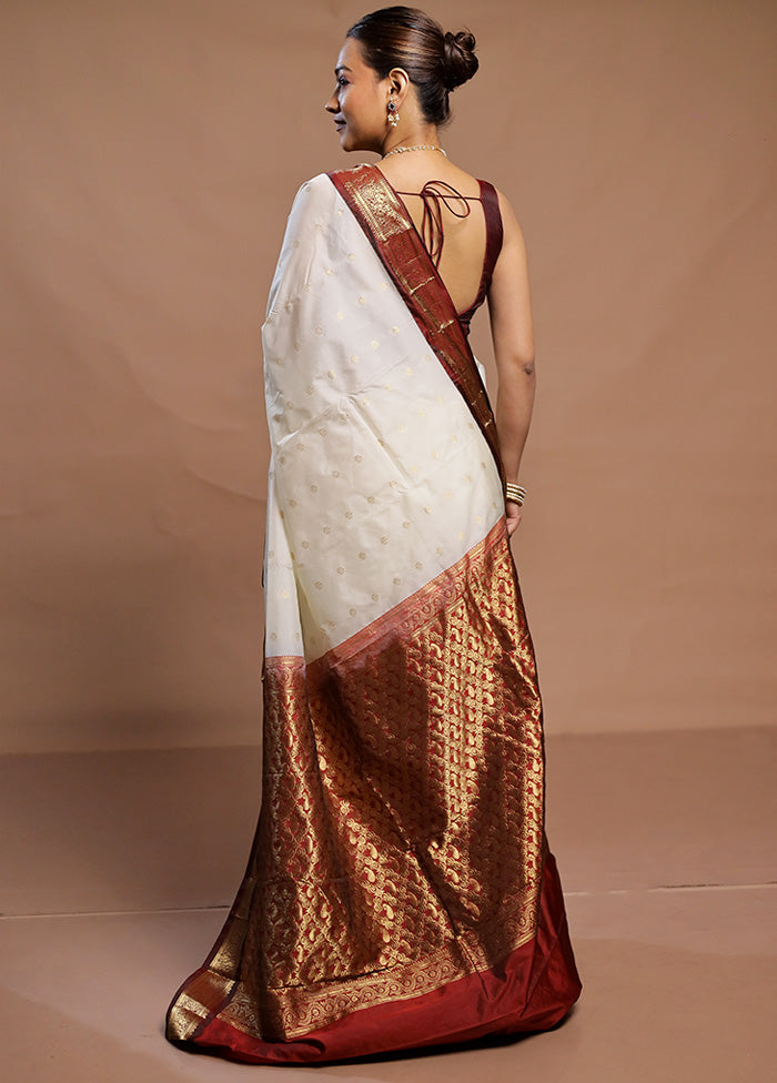 White Kanjivaram Silk Saree With Blouse Piece