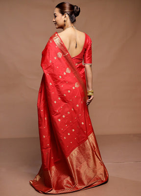 Red Kanjivaram Silk Saree With Blouse Piece