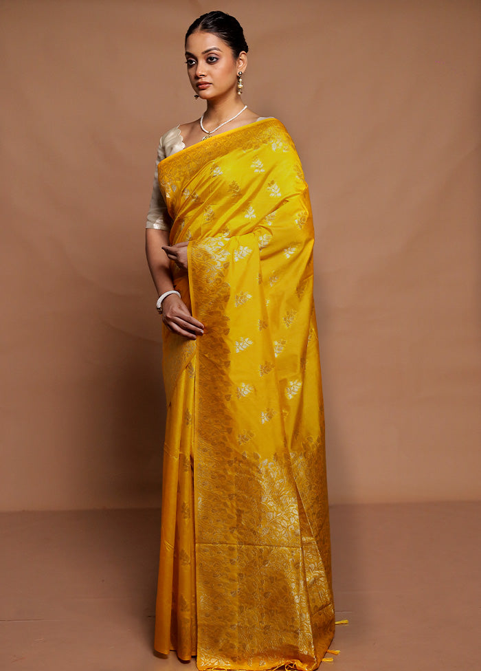 Yellow Dupion Silk Saree With Blouse Piece