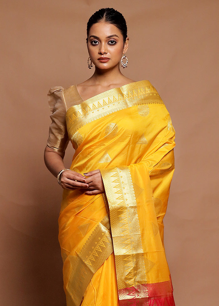 Yellow Kanjivaram Silk Saree With Blouse Piece