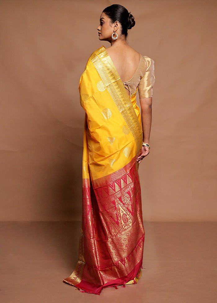 Yellow Kanjivaram Silk Saree With Blouse Piece