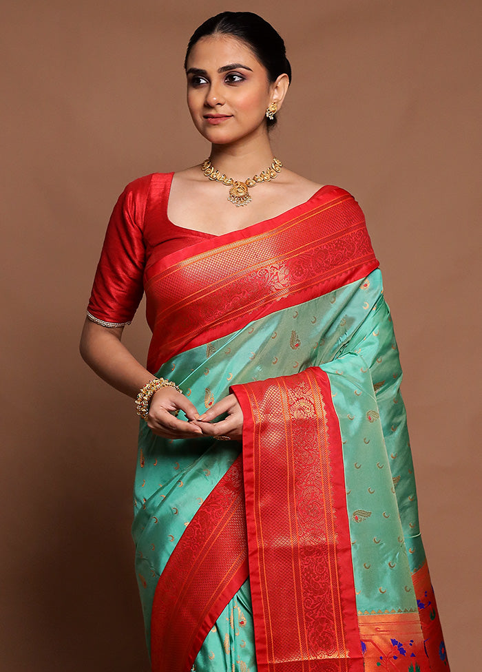 Green Kanjivaram Silk Saree With Blouse Piece