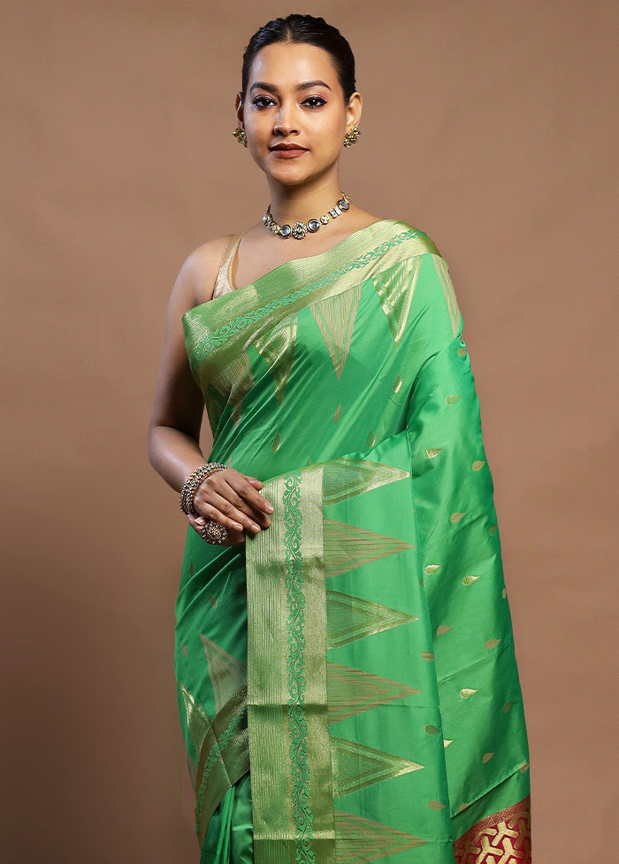 Green Kanjivaram Silk Saree With Blouse Piece