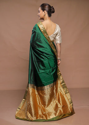 Green Handloom Kanjivaram Pure Silk Saree With Blouse Piece