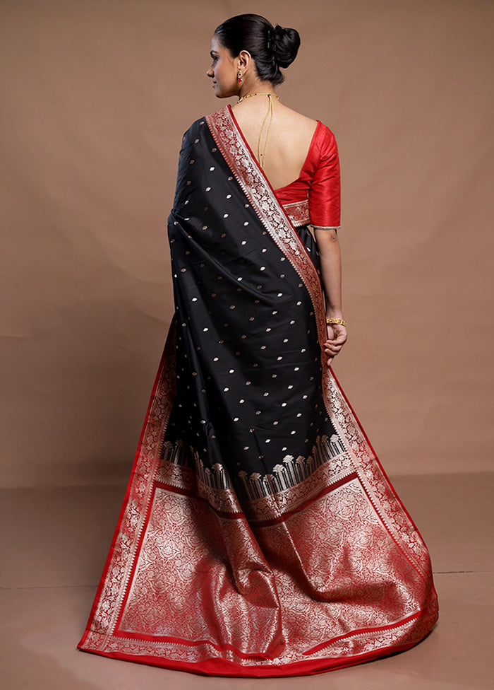 Black Katan Silk Saree With Blouse Piece