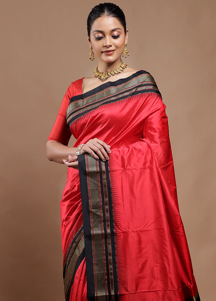 Red Handloom Kanjivaram Pure Silk Saree With Blouse Piece