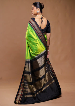 Green Handloom Kanjivaram Pure Silk Saree With Blouse Piece