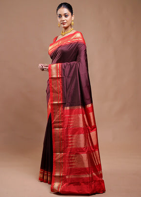 Maroon Handloom Kanjivaram Pure Silk Saree With Blouse Piece