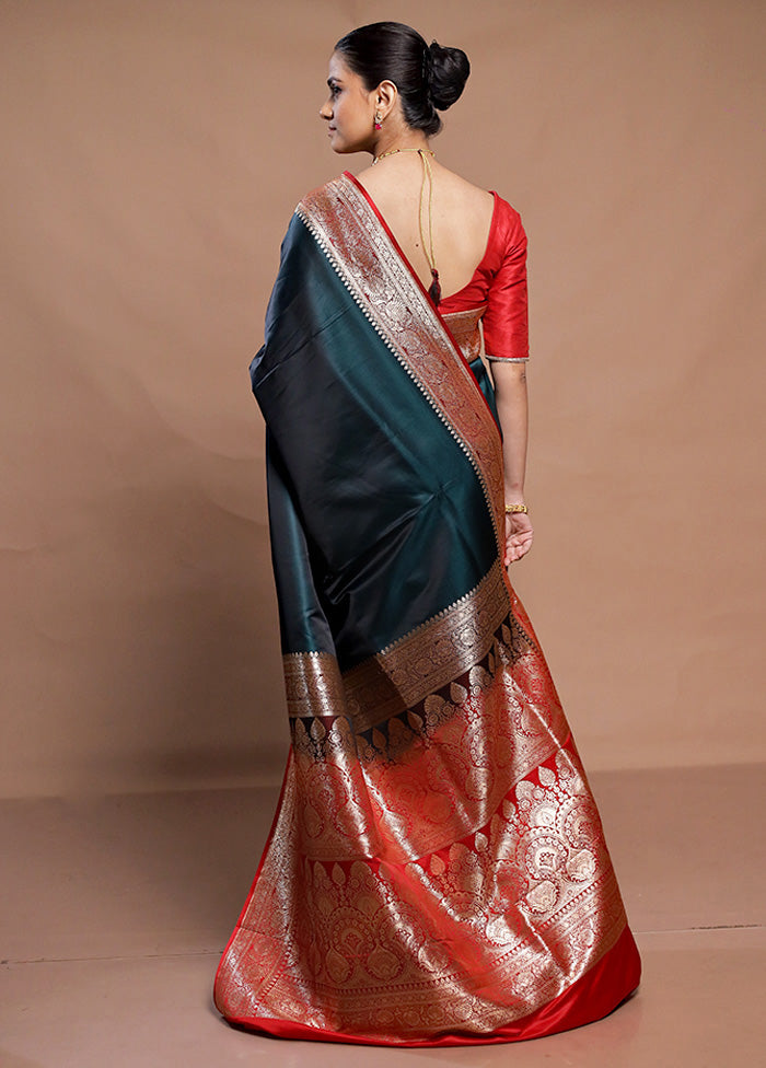 Green Banarasi Silk Saree With Blouse Piece