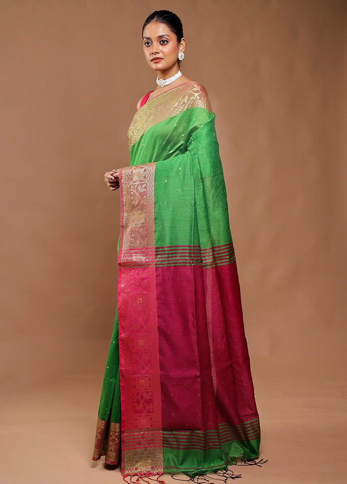 Green Cotton Saree With Blouse Piece