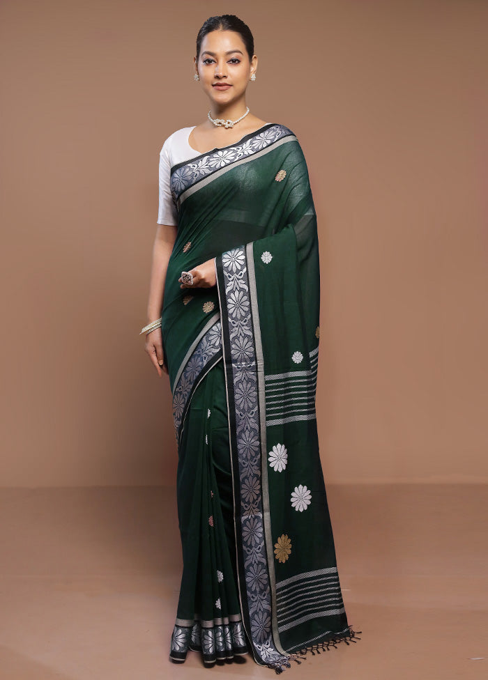 Green Cotton Saree With Blouse Piece