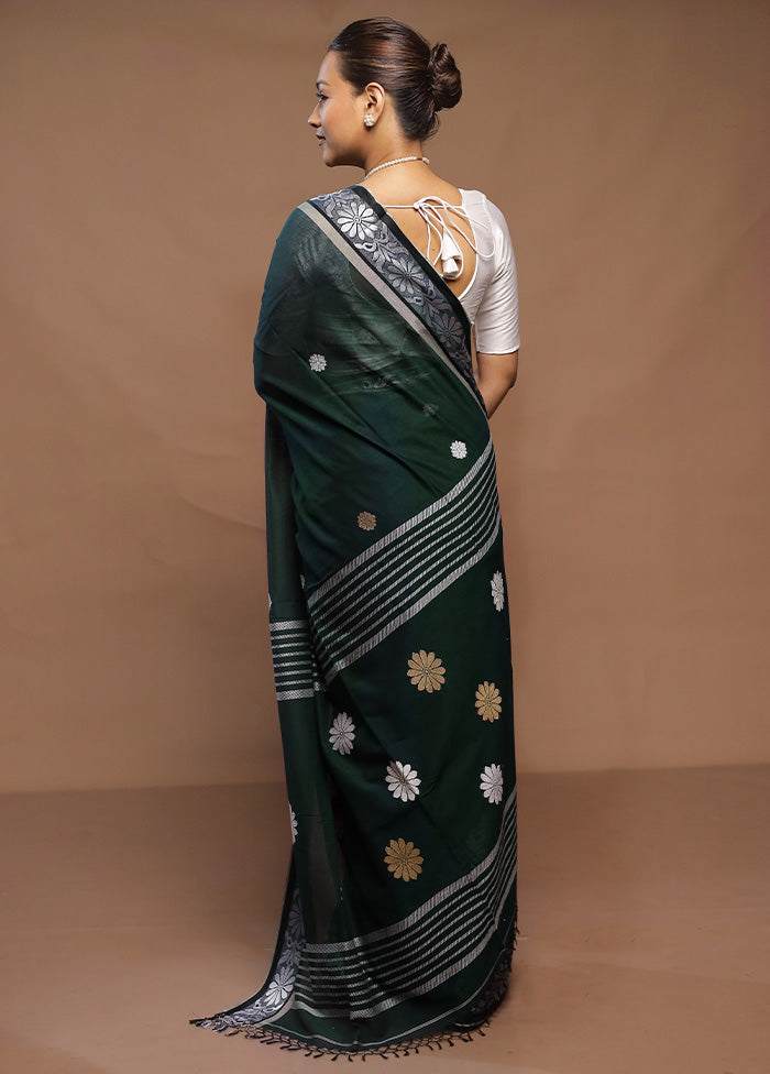 Green Cotton Saree With Blouse Piece