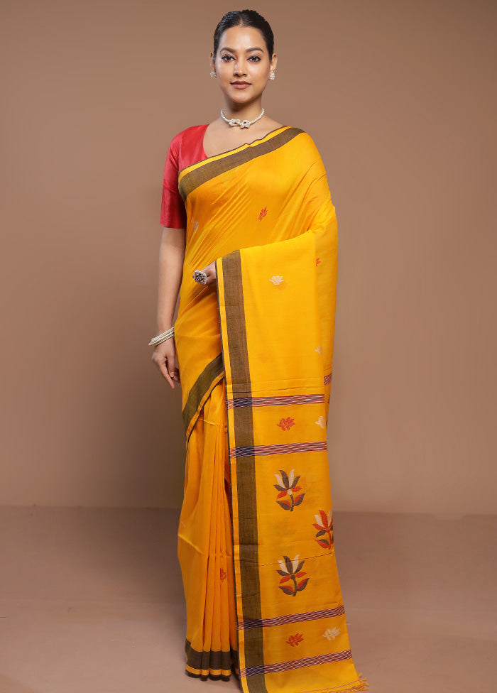 Yellow Cotton Saree With Blouse Piece