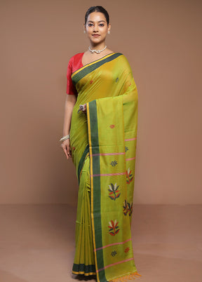 Green Cotton Saree With Blouse Piece