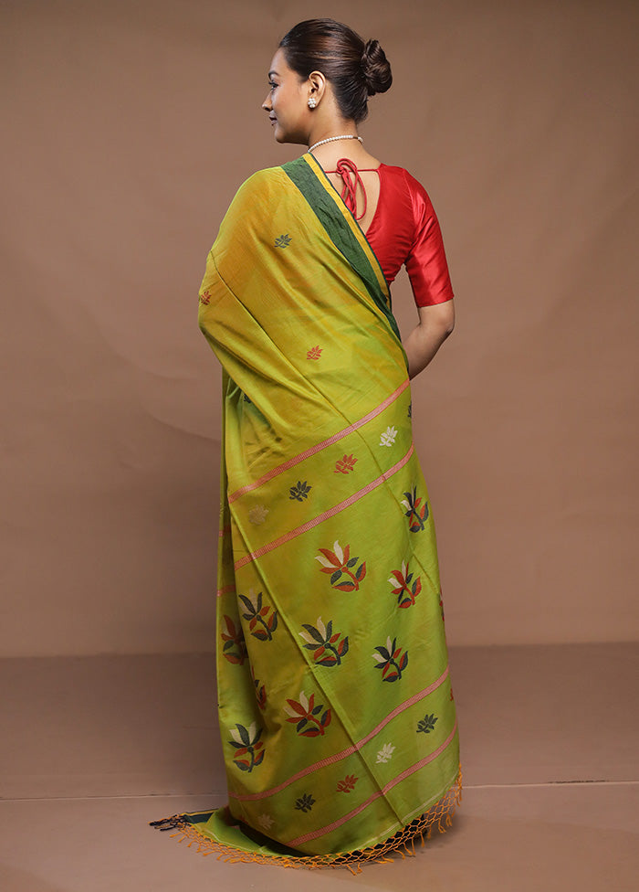 Green Cotton Saree With Blouse Piece