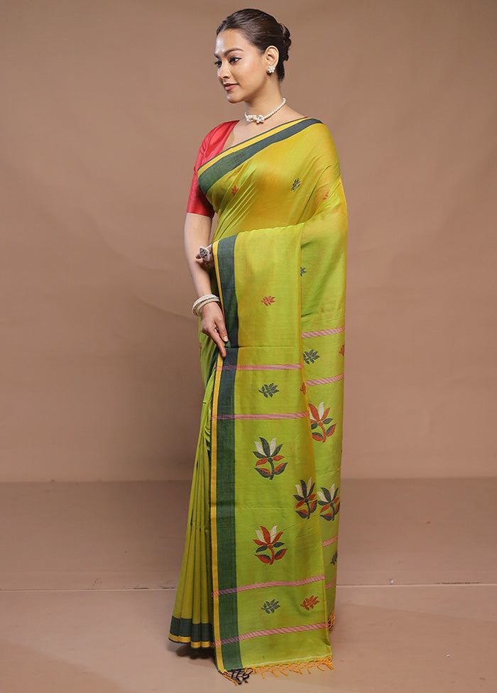 Green Cotton Saree With Blouse Piece