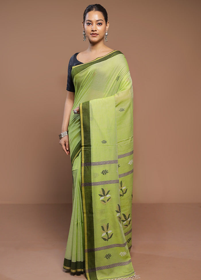 Green Cotton Saree With Blouse Piece