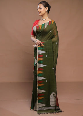 Green Cotton Saree With Blouse Piece