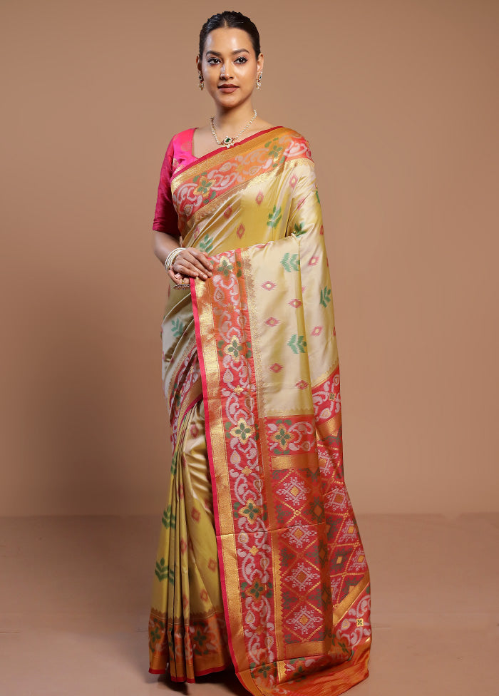 Cream Dupion Silk Saree With Blouse Piece