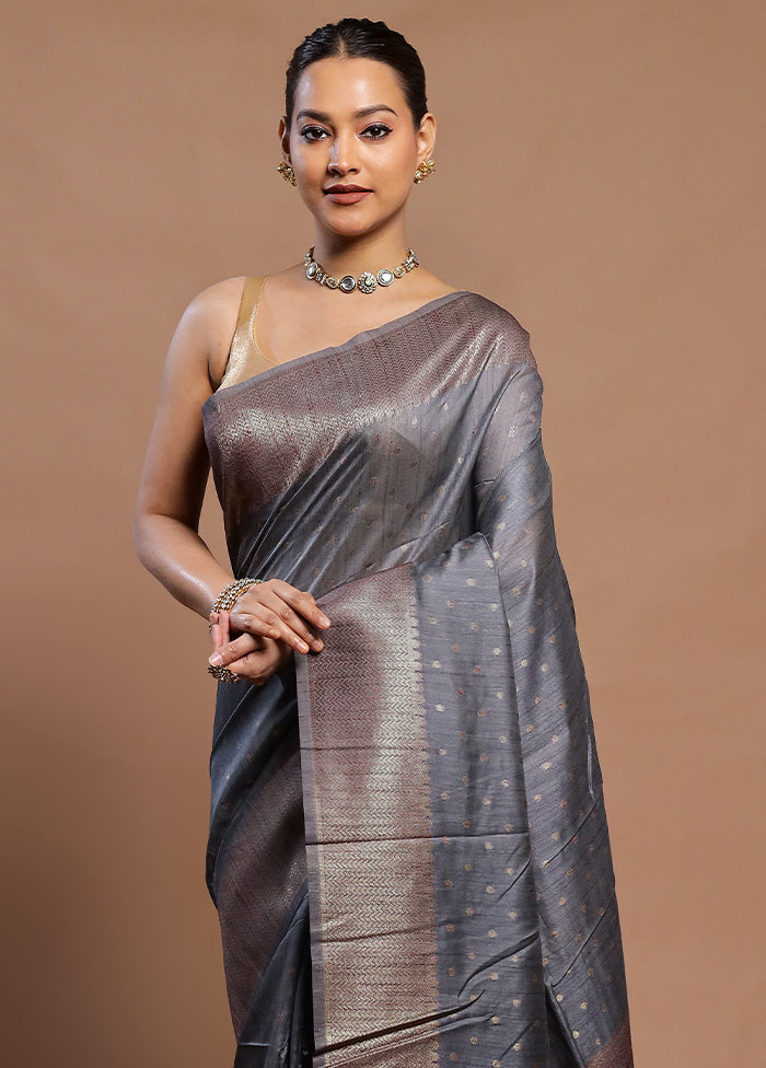 Grey Tussar Silk Saree With Blouse Piece