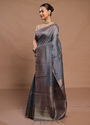 Grey Tussar Silk Saree With Blouse Piece