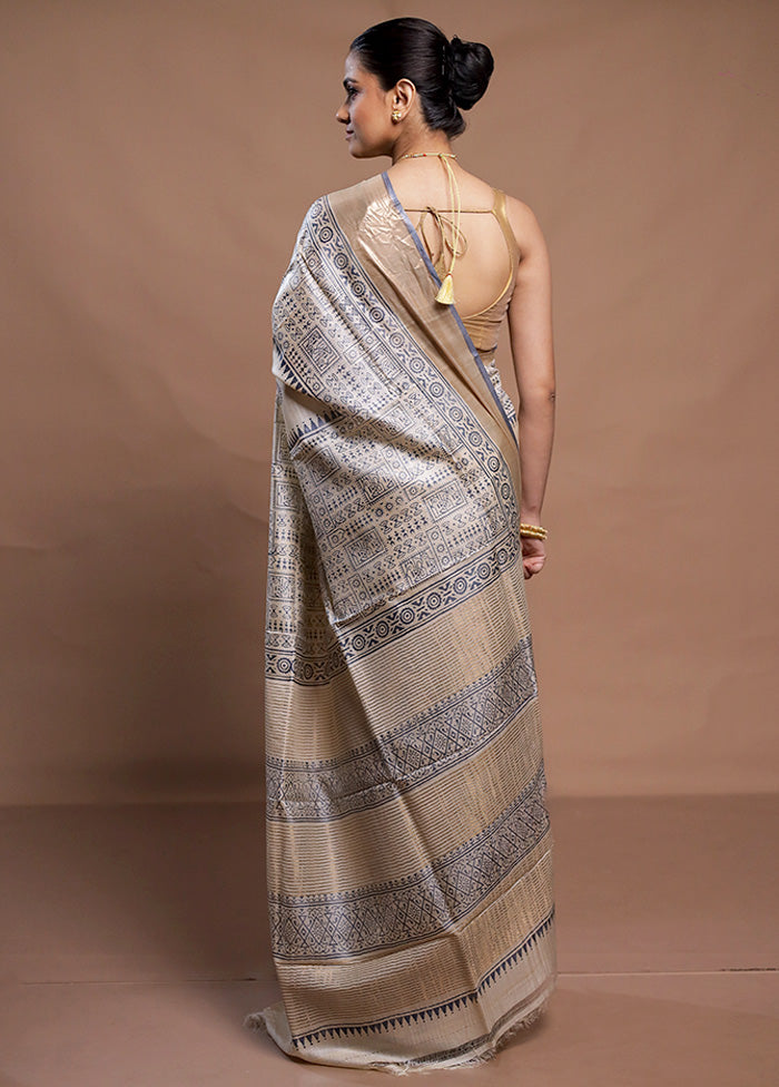 Cream Tussar Silk Saree With Blouse Piece