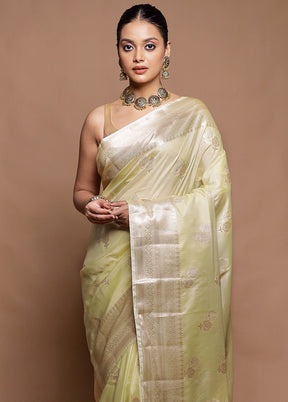 Green Dupion Silk Saree With Blouse Piece