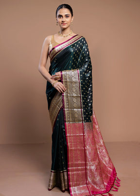 Green Dupion Silk Saree With Blouse Piece