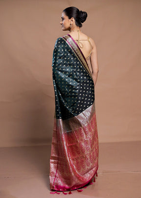 Green Dupion Silk Saree With Blouse Piece