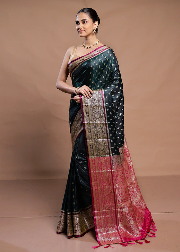 Green Dupion Silk Saree With Blouse Piece