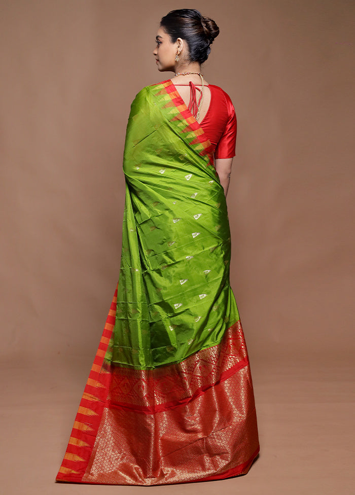 Green Kanjivaram Silk Saree With Blouse Piece