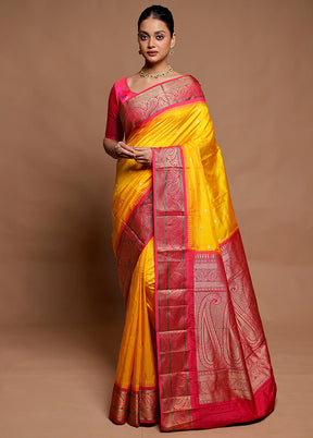 Yellow Handloom Kanjivaram Pure Silk Saree With Blouse Piece